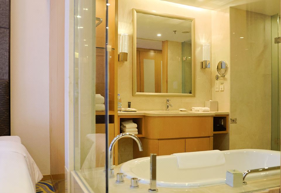 尊貴海景家庭三床房