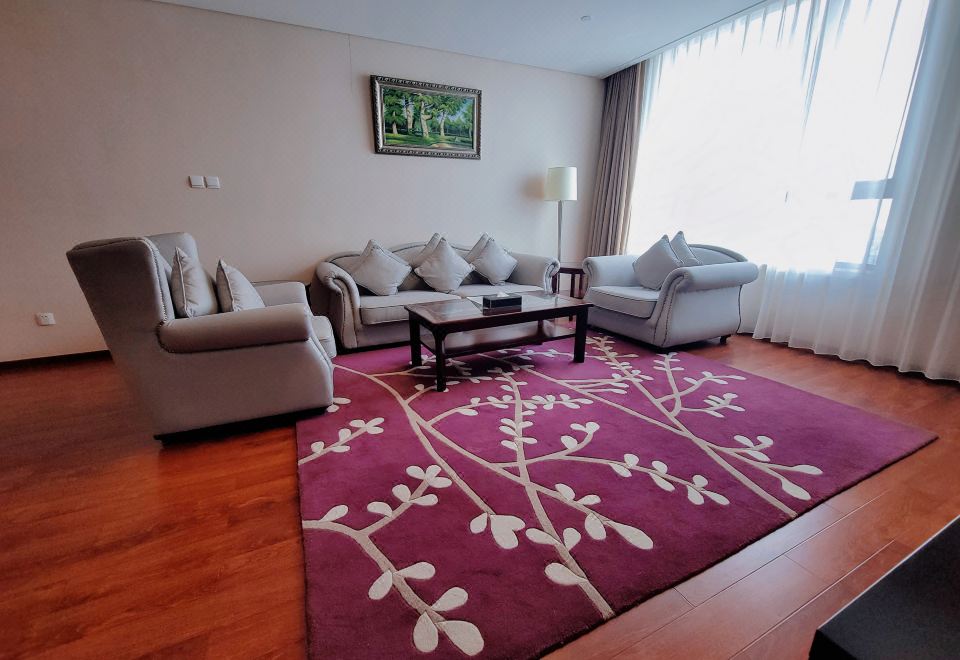 Hua Bin International HotelSuperior Suite - With View