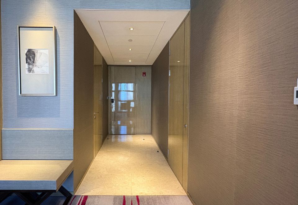 无障碍房（超宽门+辅助扶手）