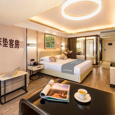 智能安睡大床房（智能床墊+街景落地窗+大浴缸） 珠海拱北口岸香江維克酒店優惠