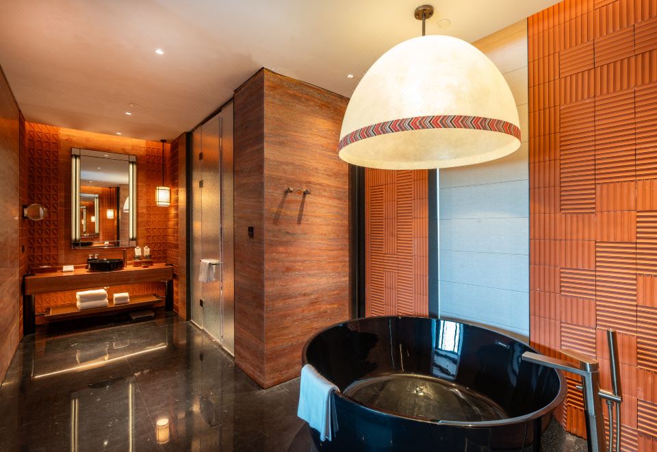 1 King 1 Bedroom Suite Dining Area Terrace Access