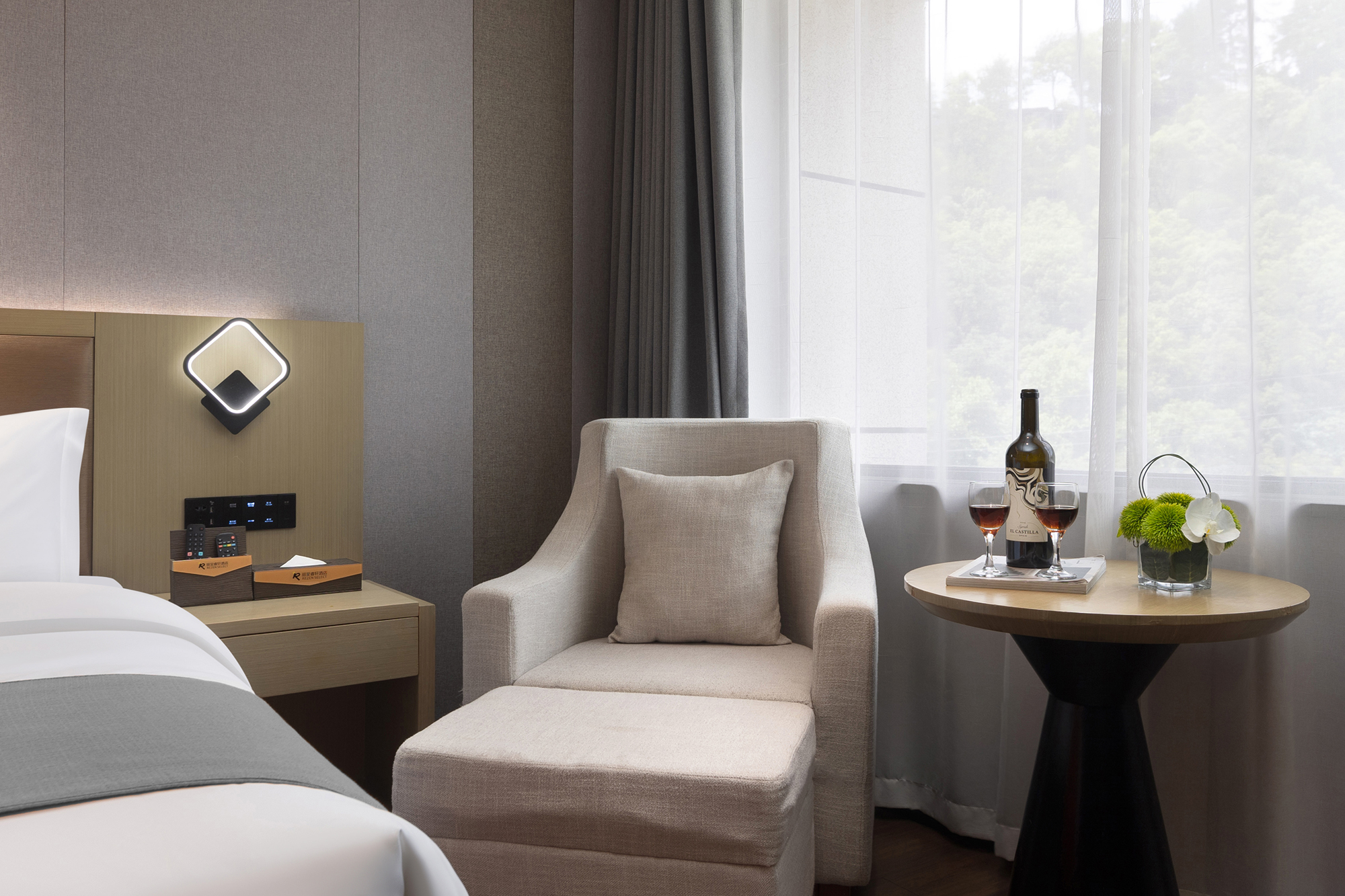 『奢雅』商旅深睡大床房 （零壓床墊+乾濕分離+新風）