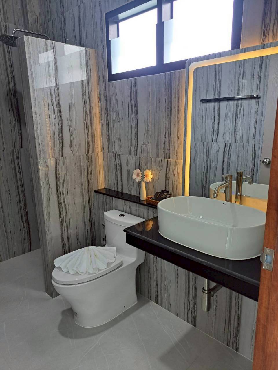 别墅（带独立泳池）