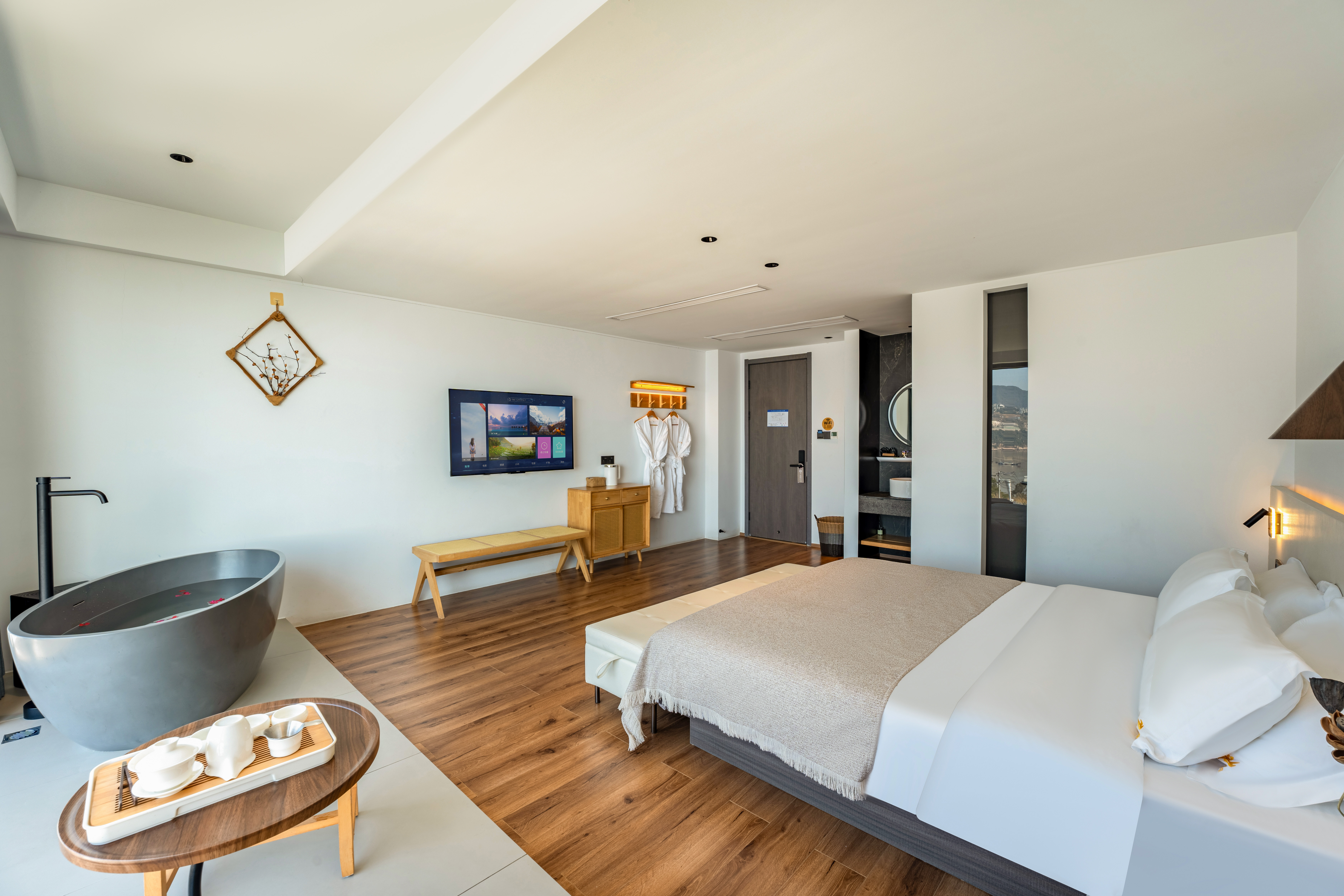 Floral Hotel·Xiapu Mid Mountain Lansu Hotel (Sansha Dongbi Store)素年-180°海景浴缸日落房（茶具+休闲摇椅+电视）