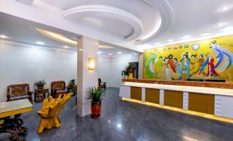 Home Inn Huayi Hotel (Wudangshan Jingqu Rukou Road) - Housity