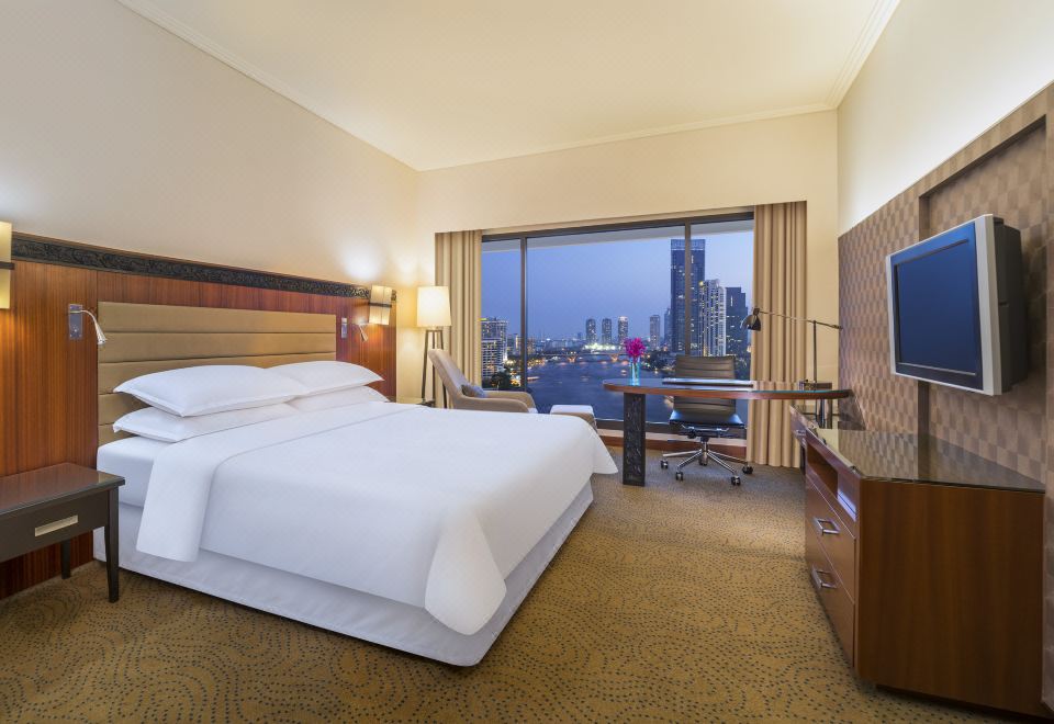 Royal Orchid Sheraton Hotel & TowersDeluxe King Room With River View