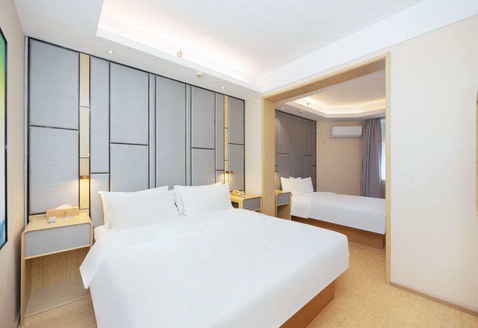 家庭房（65寸投屏電視+分體空調+地采暖+小童用品）