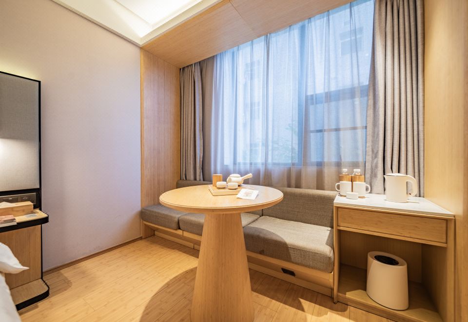 高级大床房【金可儿床垫+舒适安静】