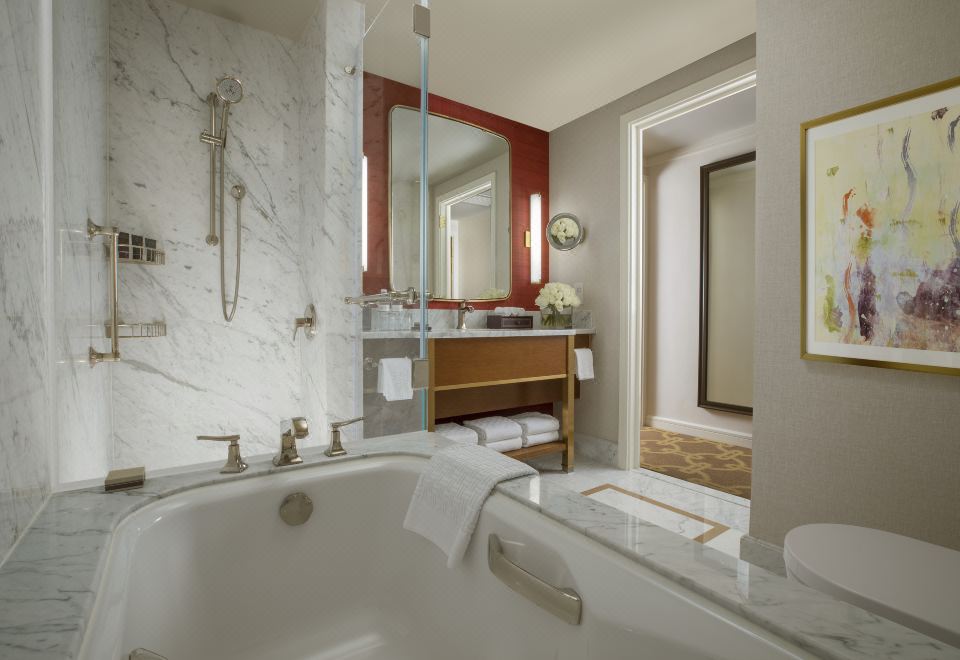 The Parisian MacaoDeluxe King Room