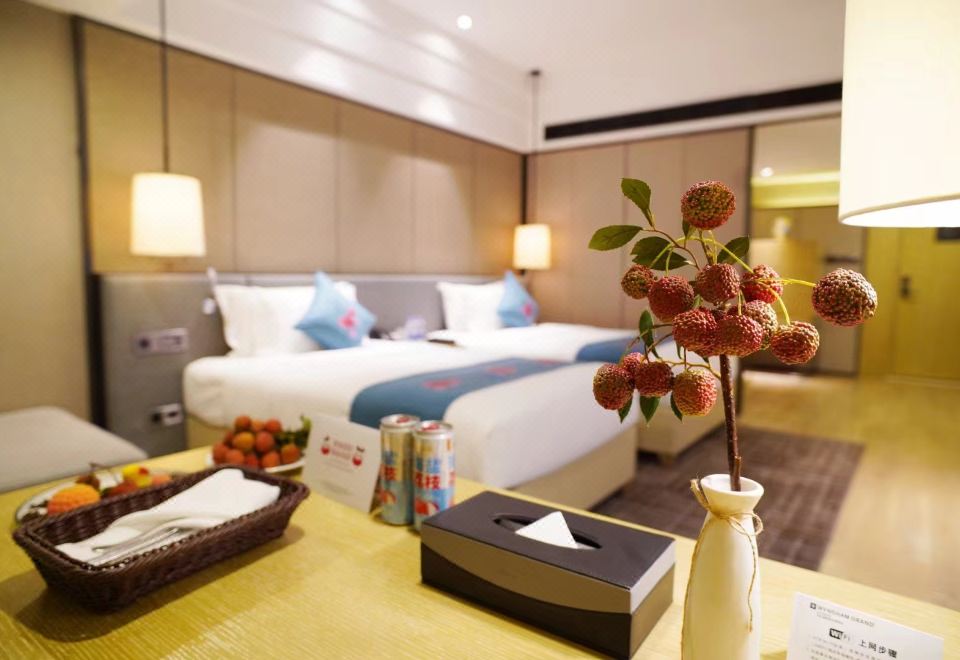 荔枝主题双床房