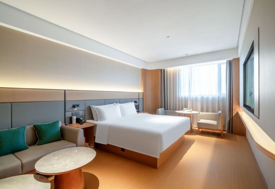 商务大床房（全屋地暖+65寸电视投屏＋加湿器）