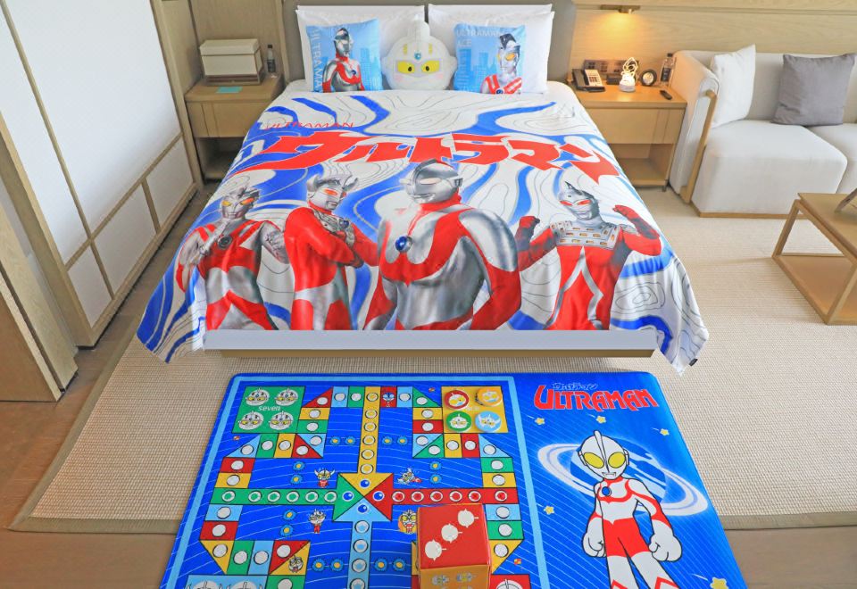 经典奥特曼主题湖景亲子房