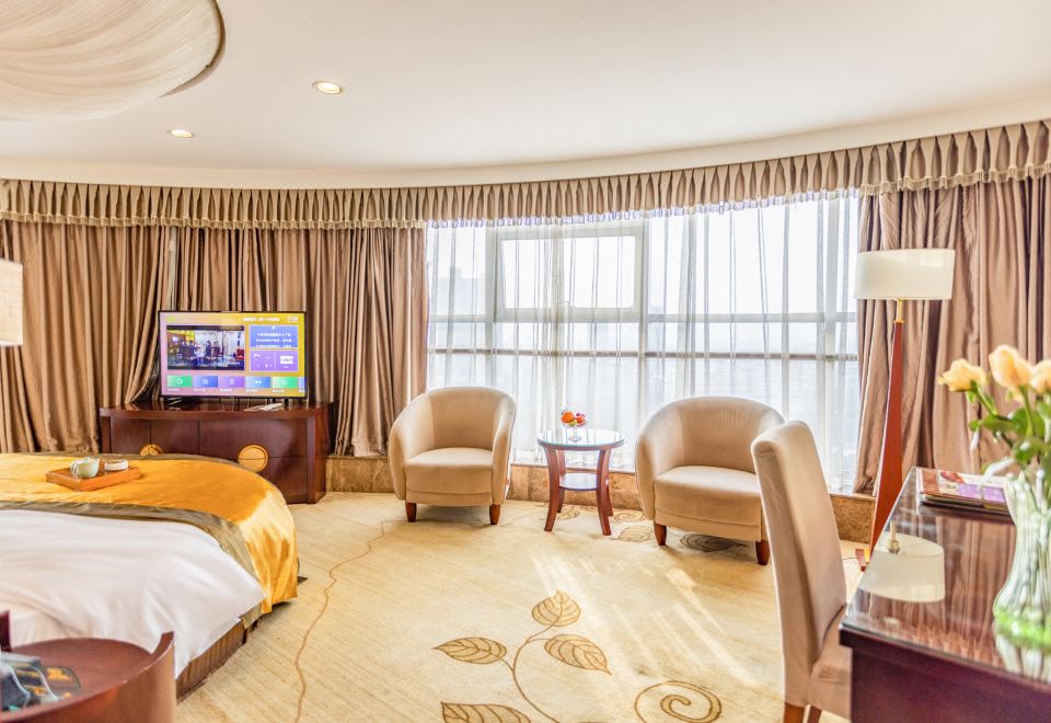 豪华景观圆床房