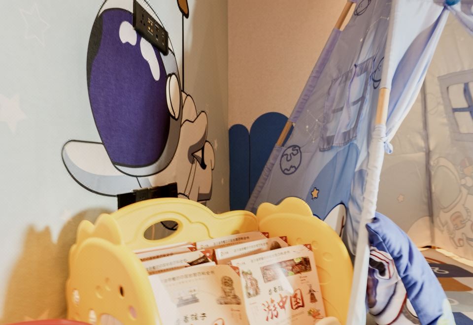 糖果星球亲子家庭套房（太空舱丨帐篷丨独立客厅）