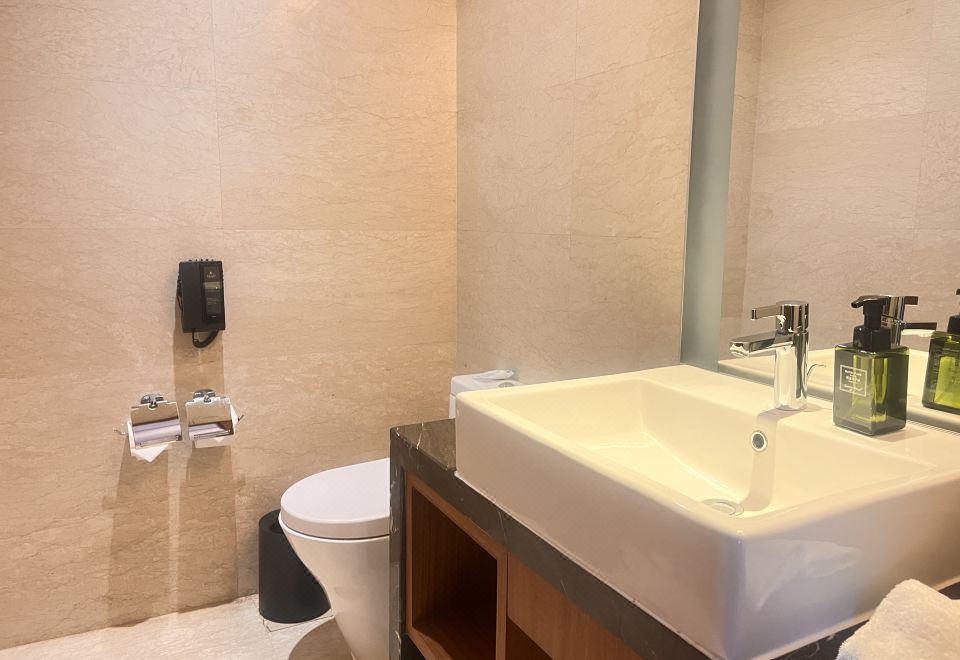 Swiss Grand NanchangExecutive Family Friendly Suite