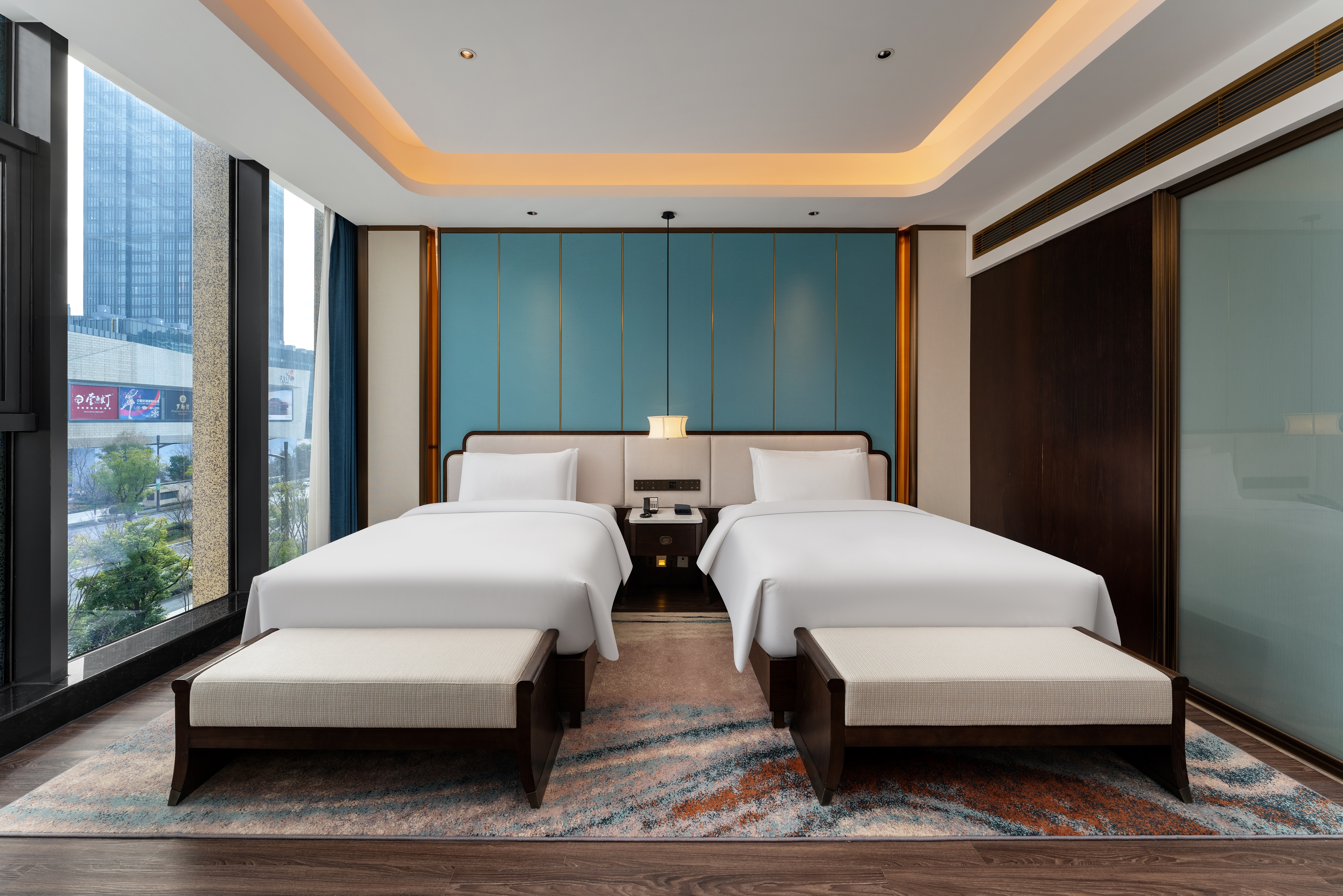 尊贵豪华双床房