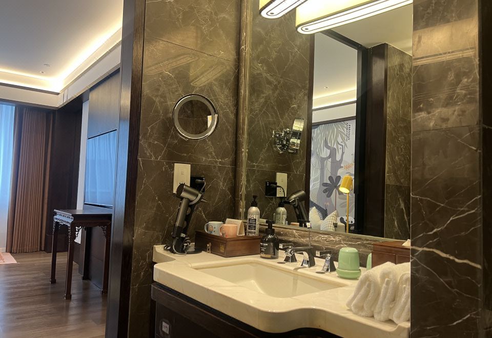 Xianheng Hotel ShaoxingFamily-friendly Suite