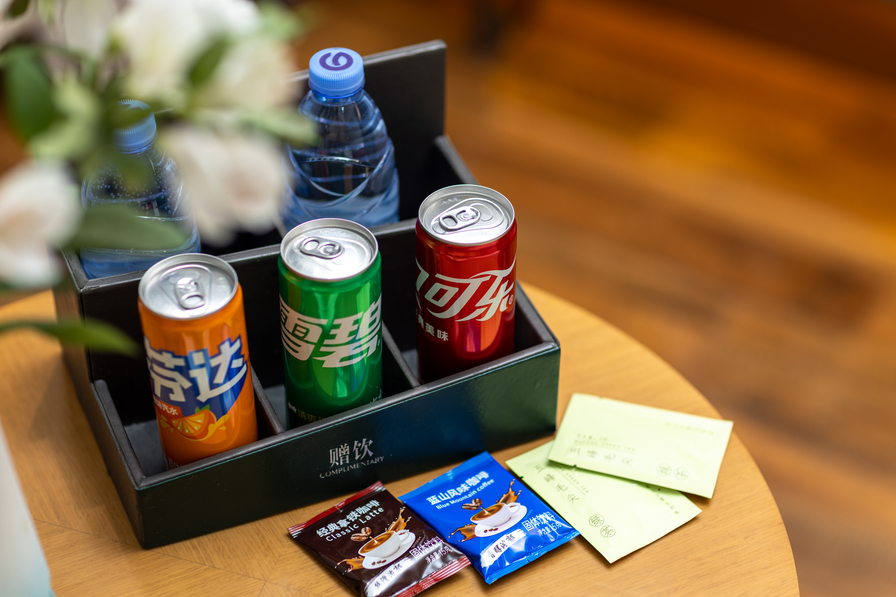 明星舒适大床房（明亮外窗+会客沙发区+柔软羽绒枕）