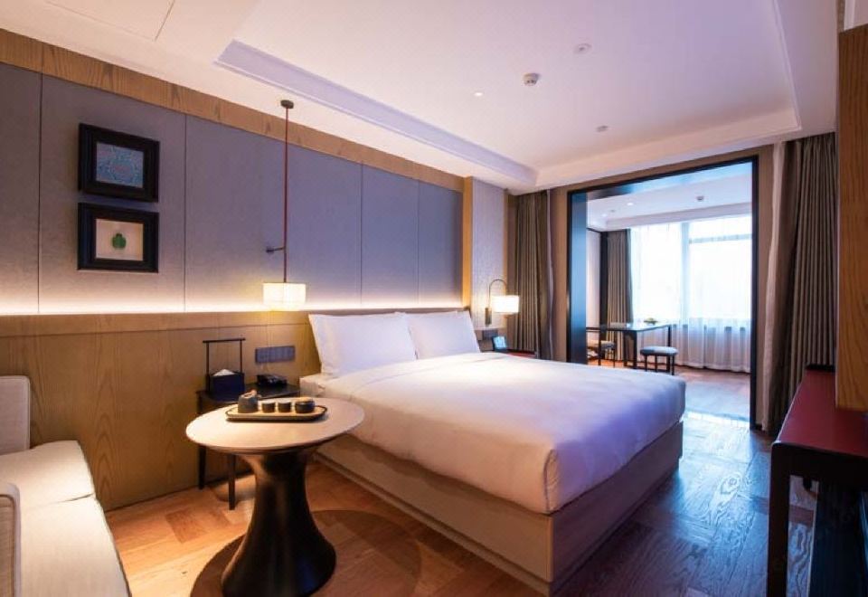 Beijing Gulou courtyard MANXIN HotelJingyun Deluxe Family Room (Smart Home + Family Fun + Extra Large Sofa Bed)