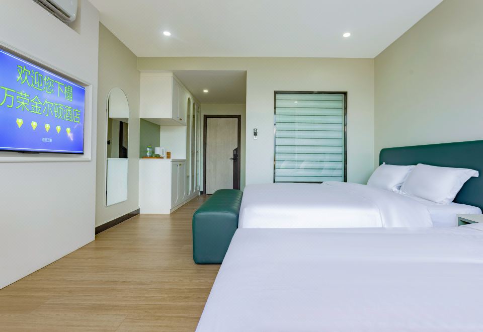 Kinton hotelTriple Room