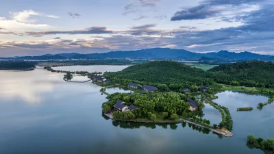 Peninsula Hotel Pingtian Hotels in 