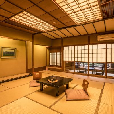 【禁煙】スタンダード和室15畳 内風呂あり 湯快リゾート 山中温泉 よしのや依緑園〈会席タイプ〉 クーポン