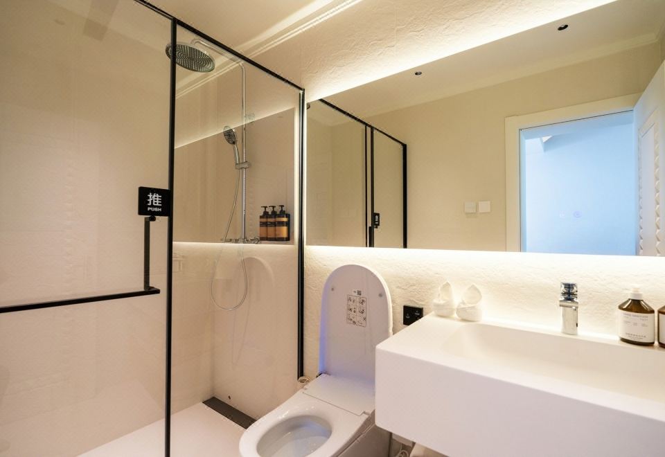 湖畔园景私汤房