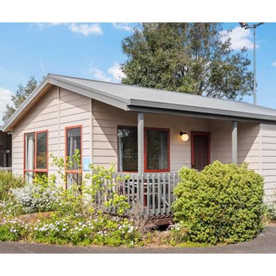 Superior 1 Bedroom Cabin - Sleeps 2