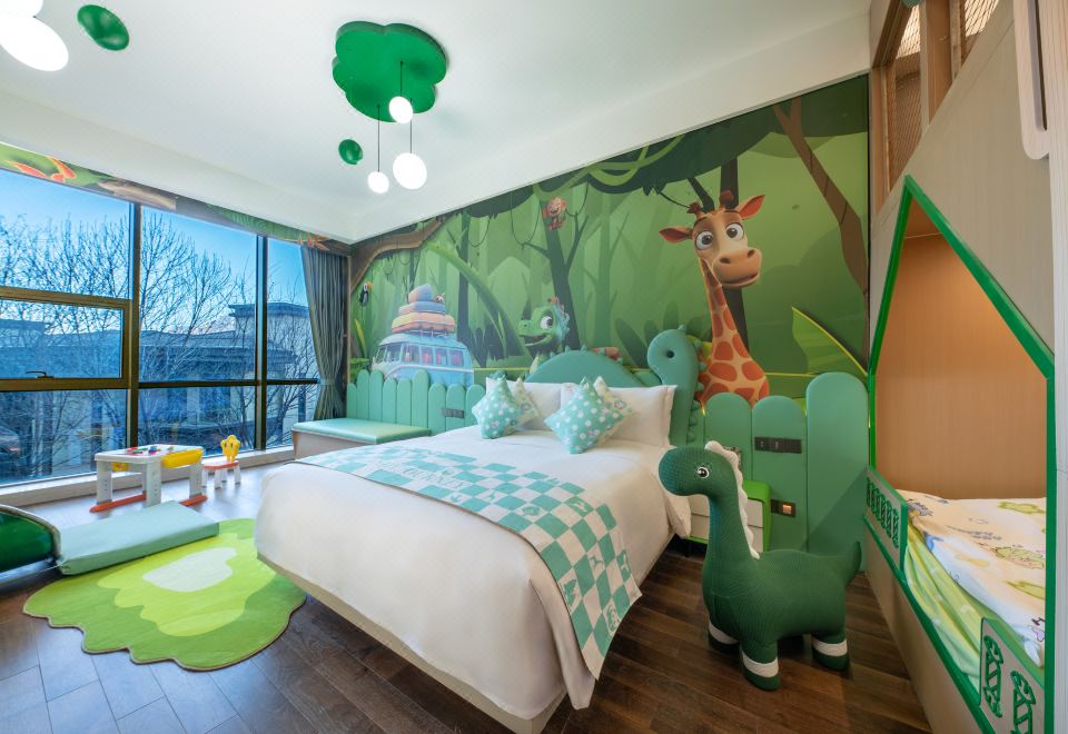 丛林探索树屋滑梯房