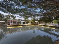 Baan Cha-Am Resort