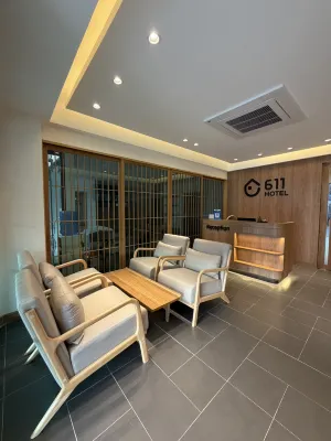 611 Hotel