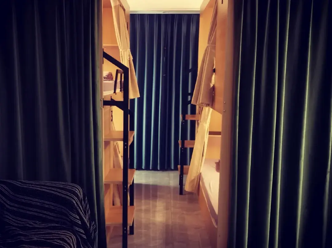 Sure Light Luxury All-girls Hostel - Shenzhen