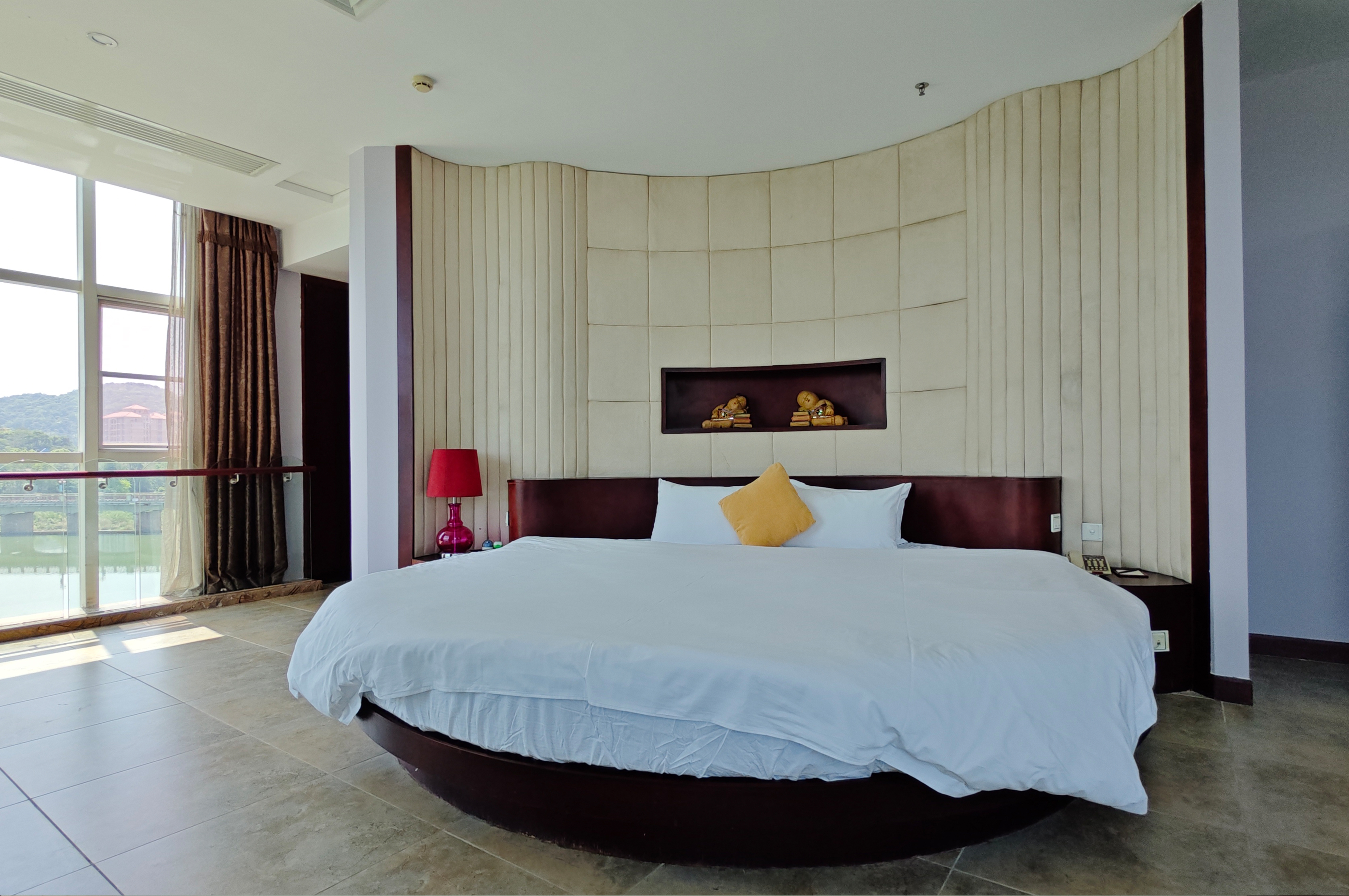 河景高级套房一房一厅|独立温泉池