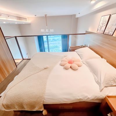 複式一居套房 尋宿公寓（上海唐鎮地鐵站店）優惠