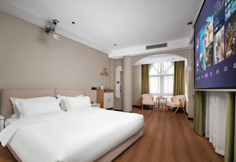 平泉朝遊景觀親子房+智能客控+高清投影
