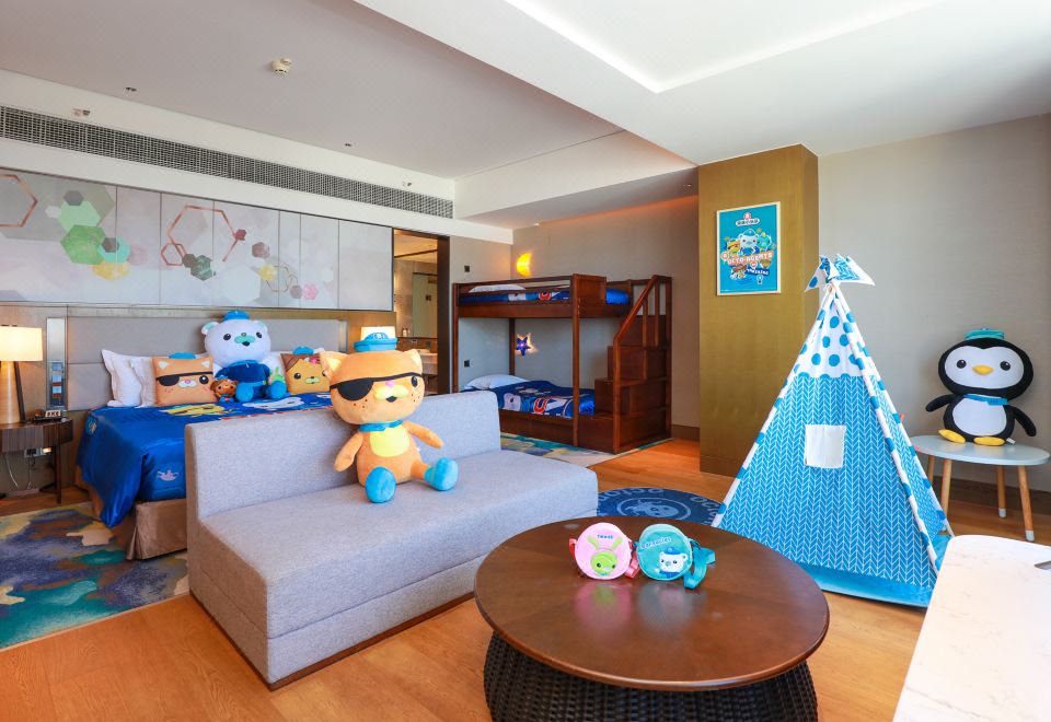 Crowne Plaza Beihai Silver BeachFamily Friendly Room
