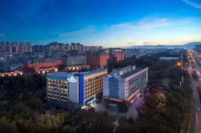 Microtel by Wyndham Kunming Guandu فنادق في كونمينغ
