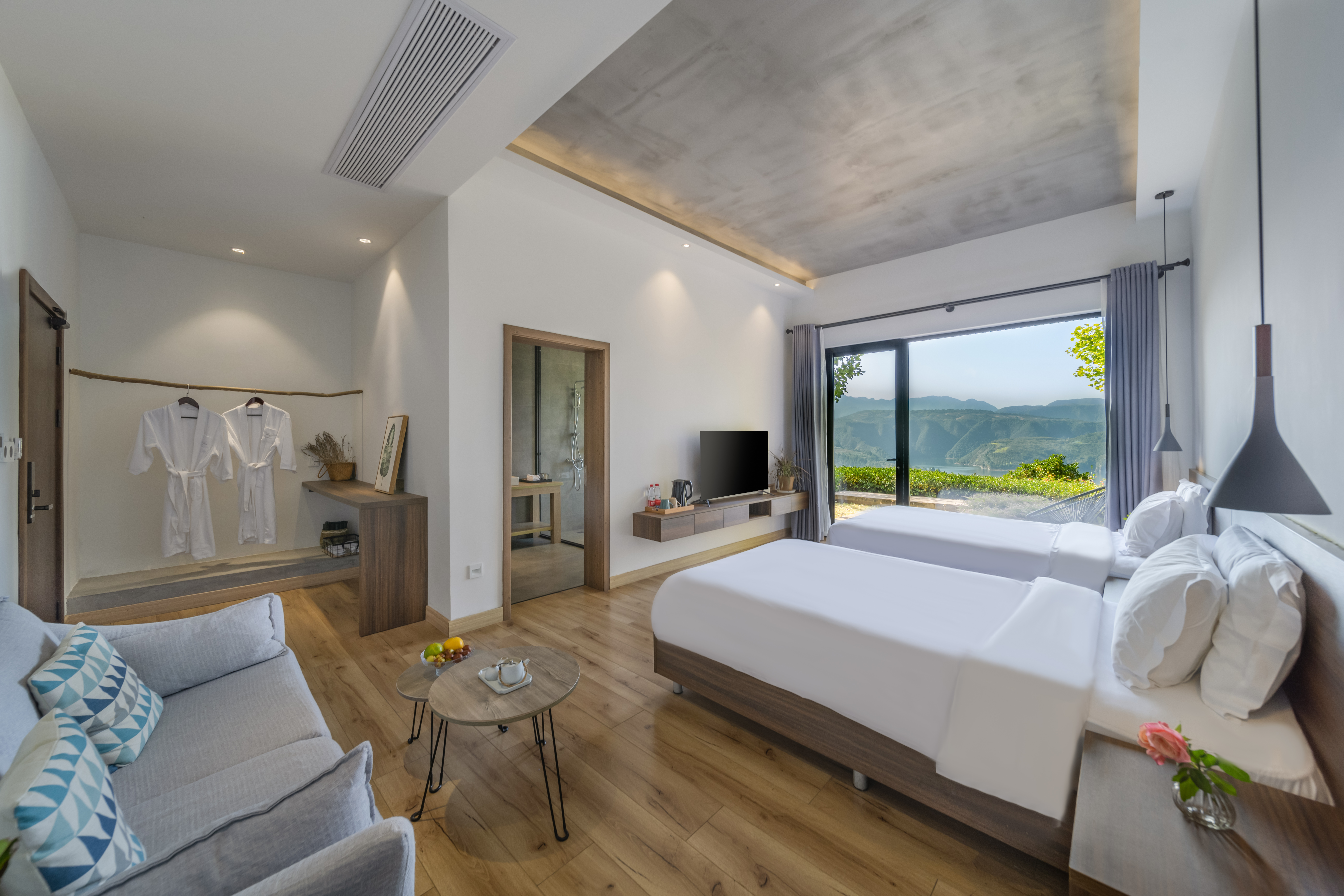 泮水湖景双床房（全景落地玻璃）