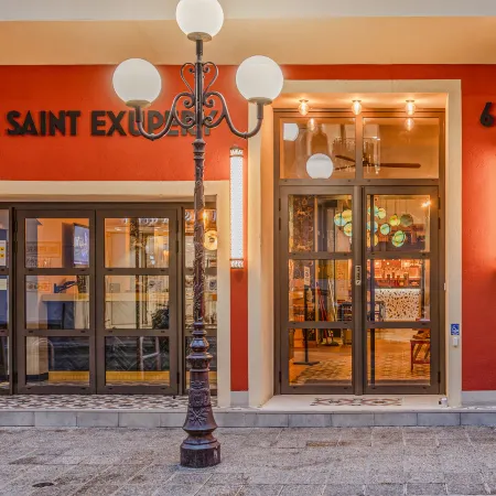 Villa Saint Exupery Beach Hostel