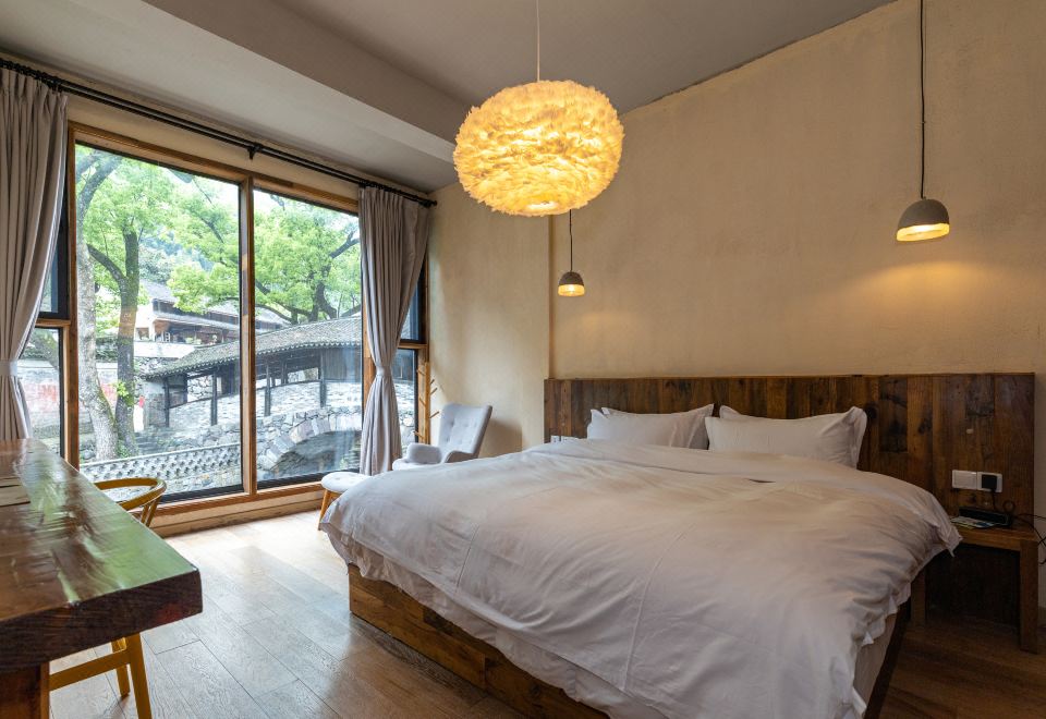 Mountain Stream · Stream View Fireplace King Suite