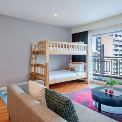 1-Bedroom Family Suite