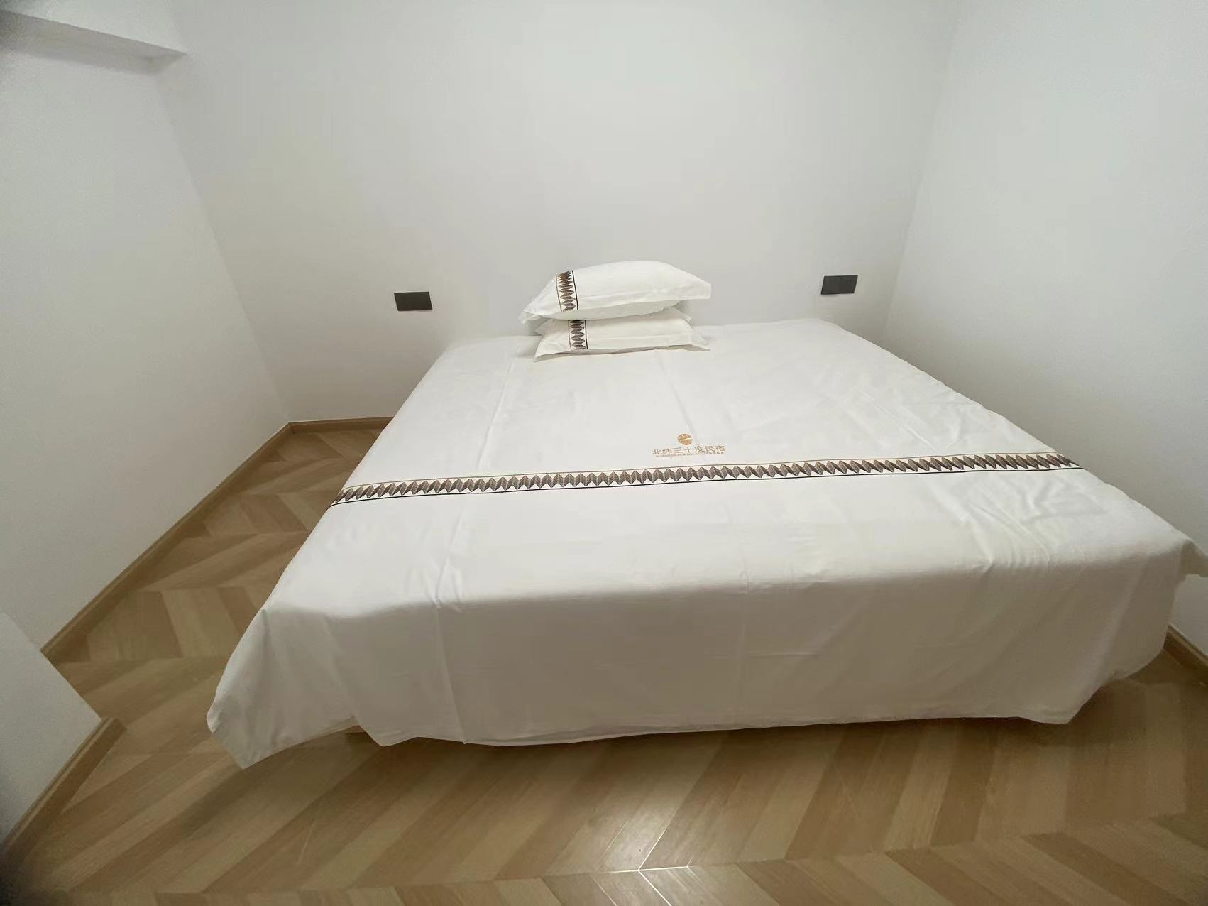 【北纬三十度】复式三室四床套房