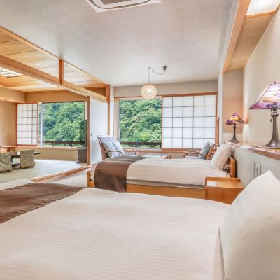 和洋折衷スタイル客室B 10畳+ツイン[禁煙] 亀の井ホテル 秋田湯瀬 クーポン