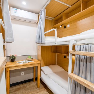 Family Room - 4-Person Occupancy (No Window)