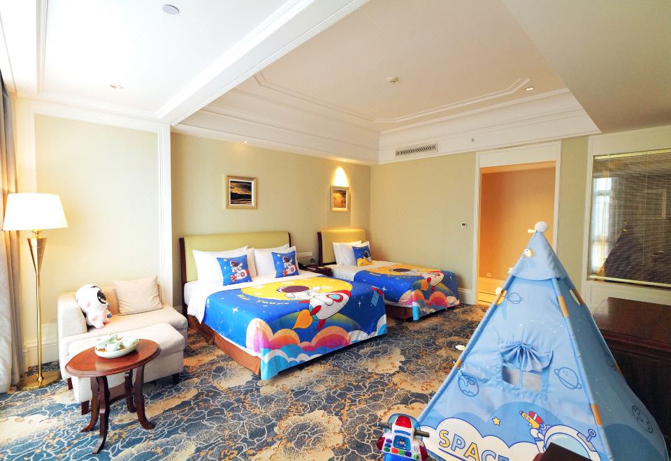 Haiyue Hotel XiapuParent-child Themed Room