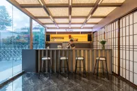EXCLUSIVE HOTEL