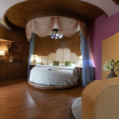 難兮私人庭院圓床房 麗江古城瀾舍設計師公館客棧優惠