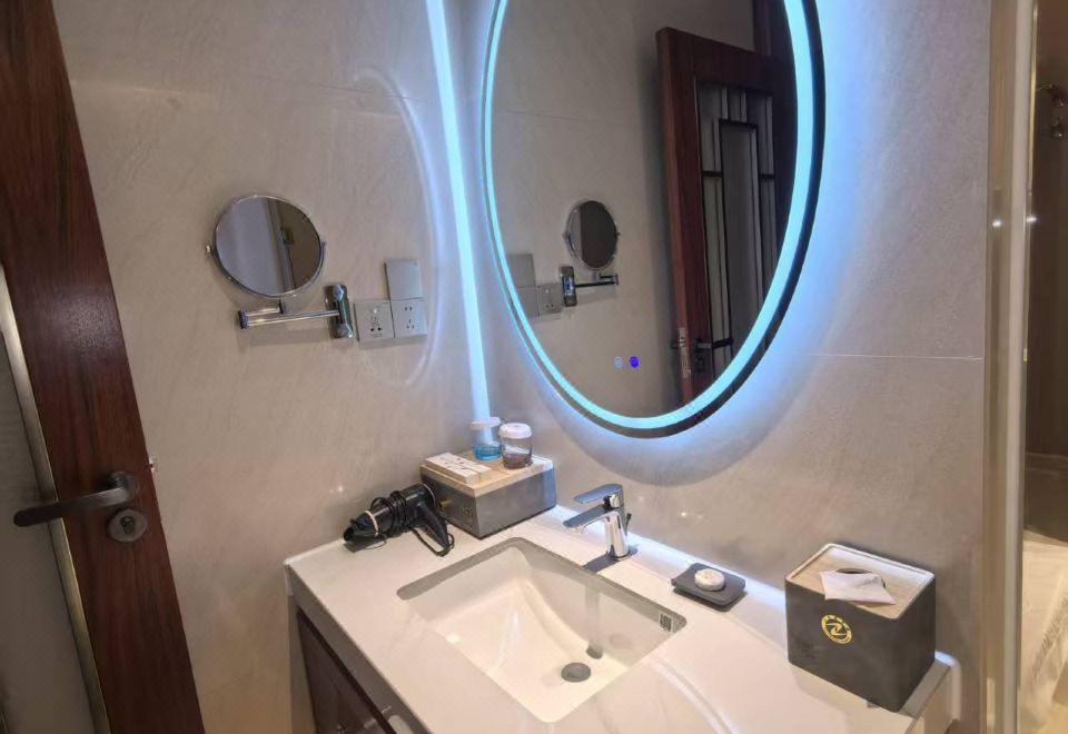 尊享園林商務大床房