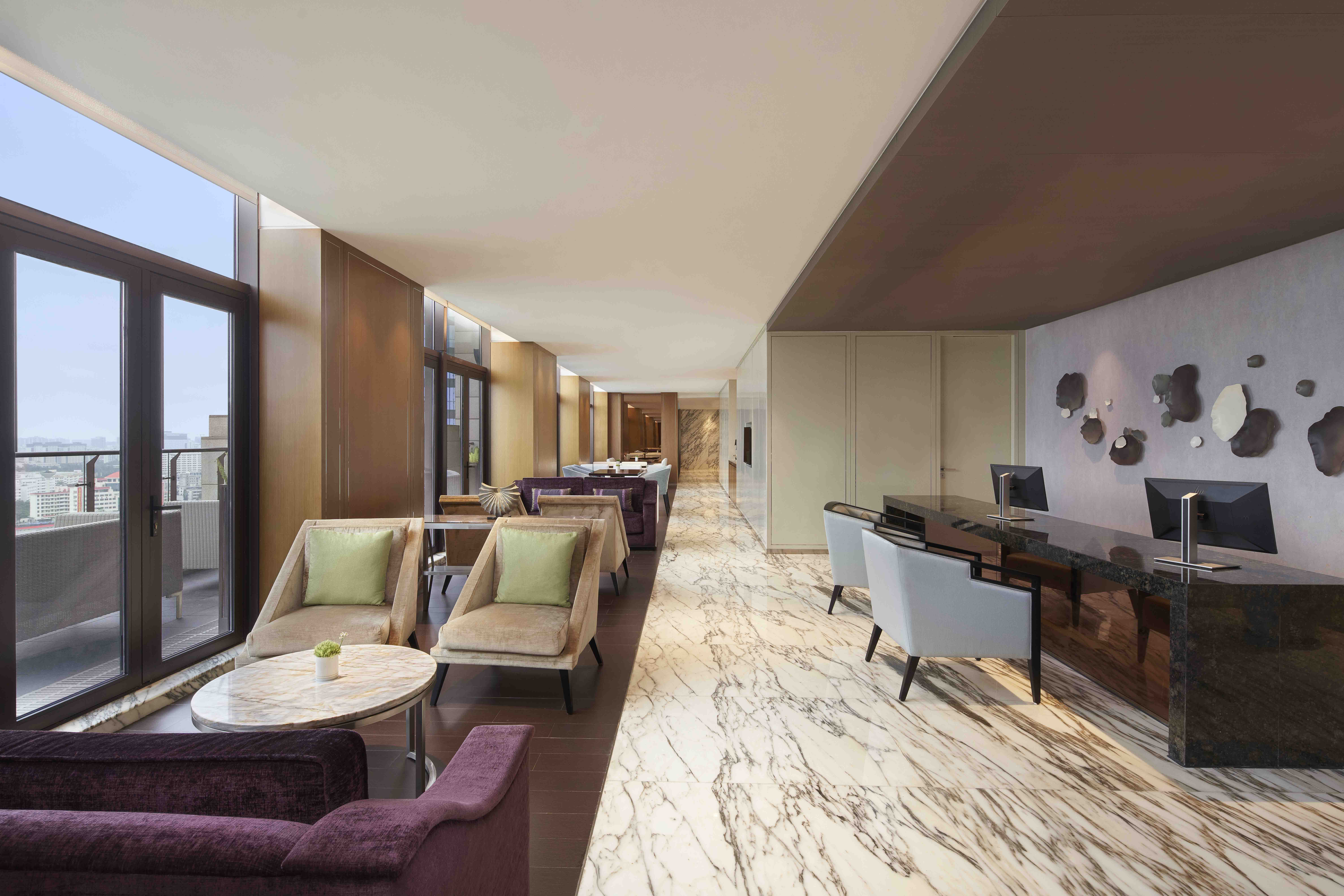 行政大床房-高楼层丨观海口湾畔