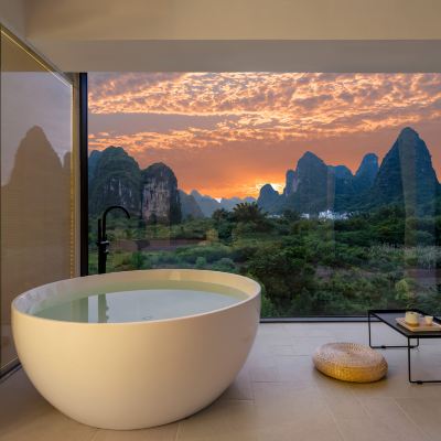 270度全景山谷夕陽陽台大床房 陽朔在水一方酒店優惠